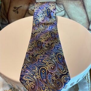 Kailong Hand Made Paisley Silk Tie in Blue and Gold